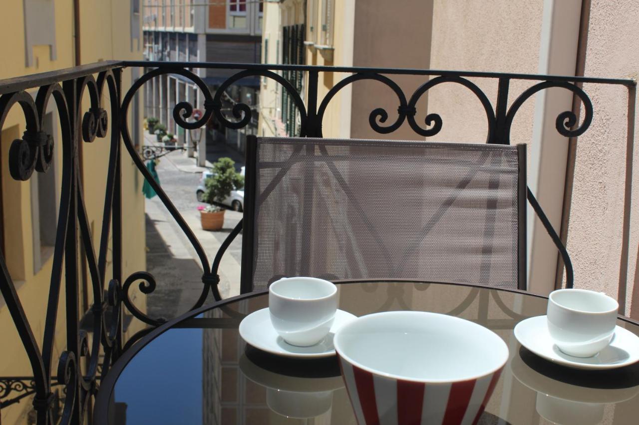 Suite Al Castello Sassari Exteriör bild